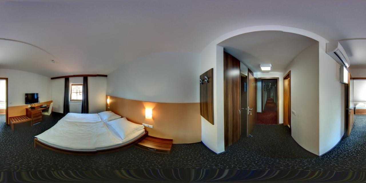 Domacija Vodnik & Apartments Cerklje na Gorenjskem Luaran gambar