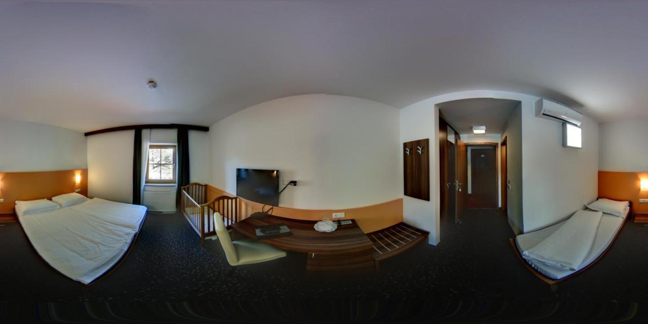 Domacija Vodnik & Apartments Cerklje na Gorenjskem Luaran gambar