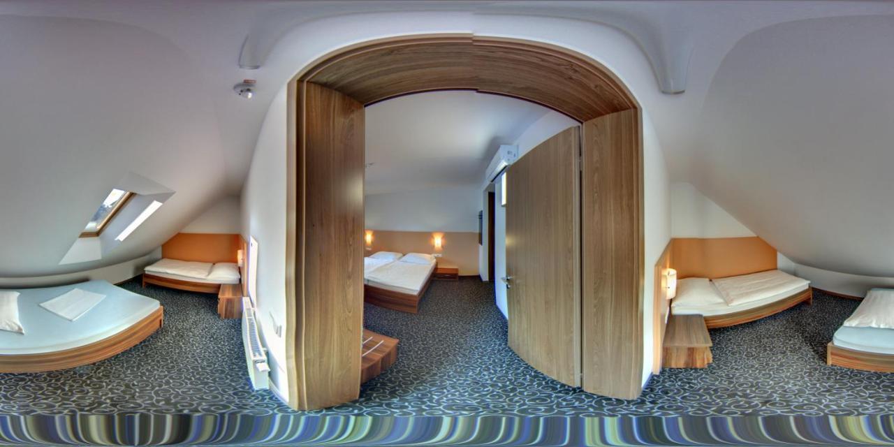 Domacija Vodnik & Apartments Cerklje na Gorenjskem Luaran gambar