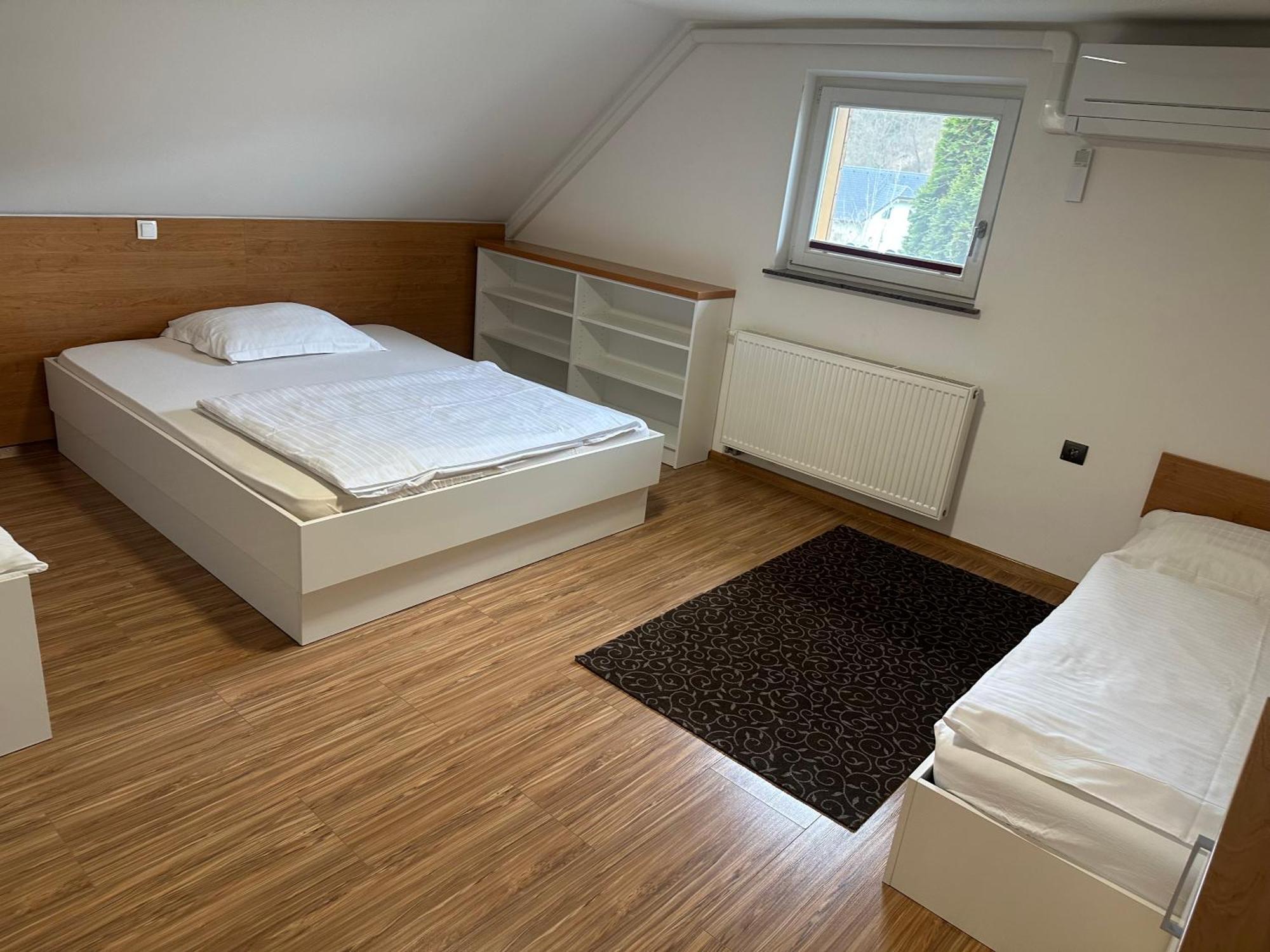 Domacija Vodnik & Apartments Cerklje na Gorenjskem Luaran gambar