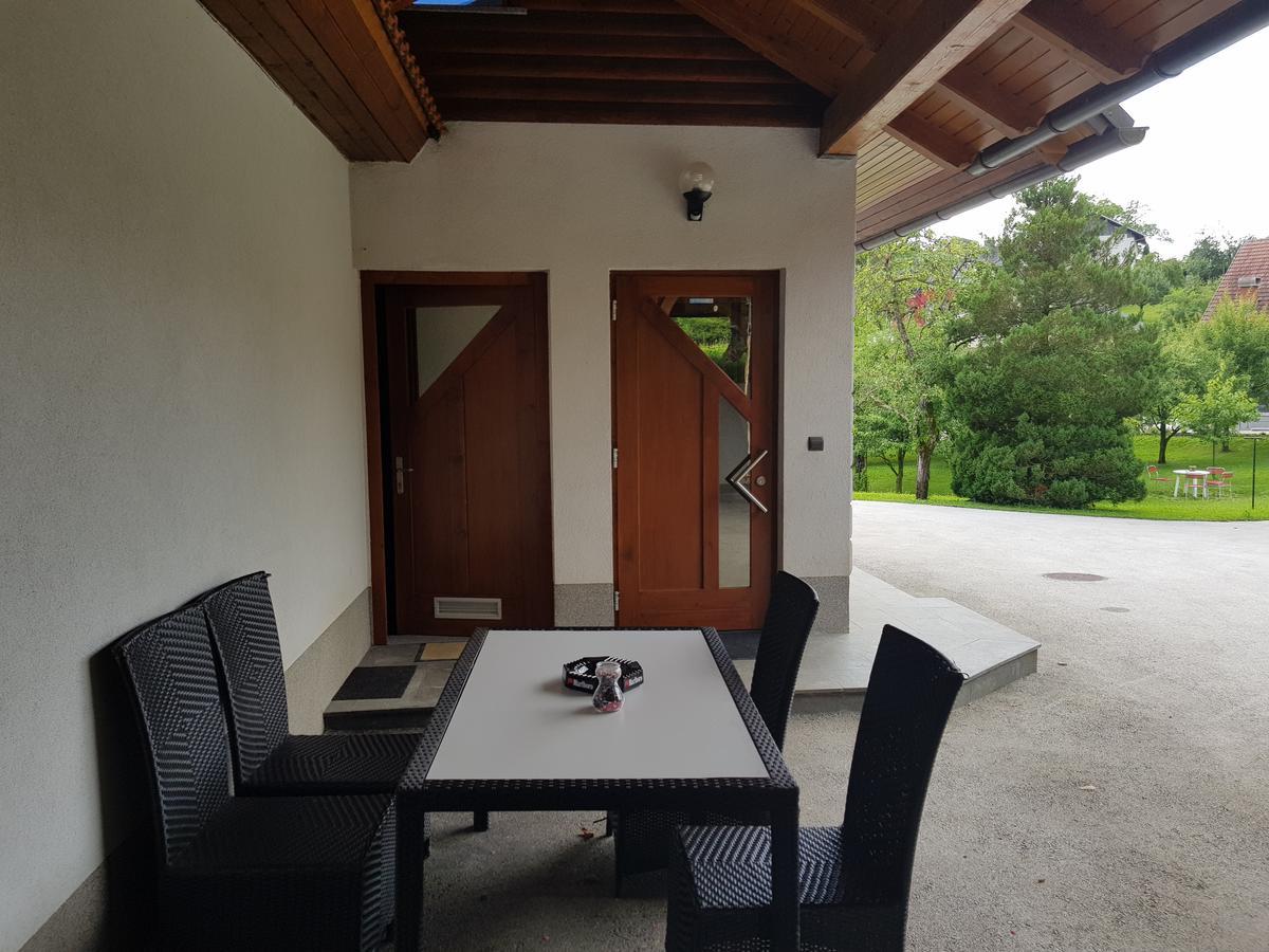Domacija Vodnik & Apartments Cerklje na Gorenjskem Luaran gambar